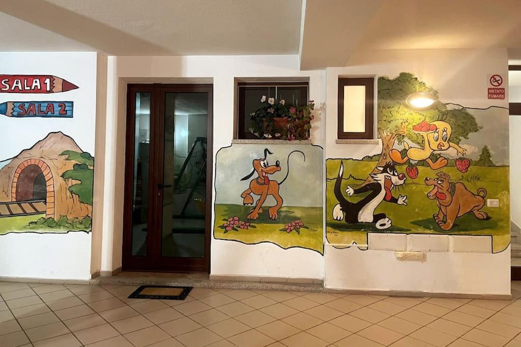 Looney Tunes Home Olbia Exterior photo